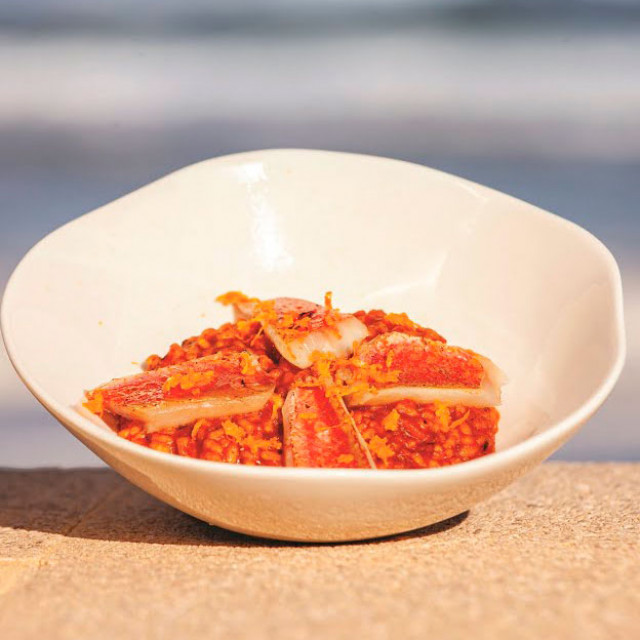 Arroz de salmonete y naranja navelina